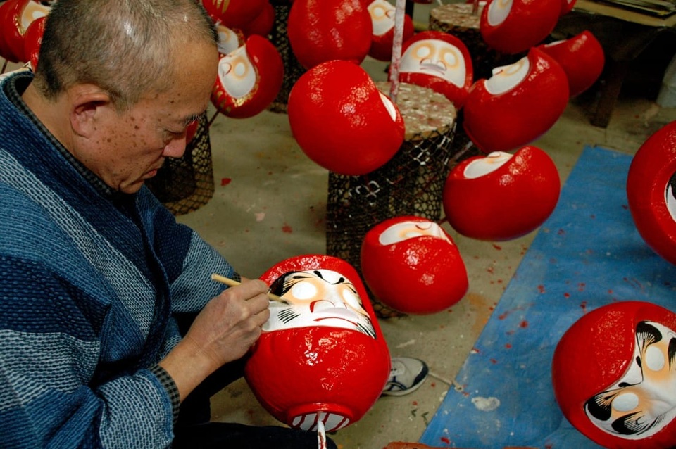 Triết lý nhân sinh sâu sắc ẩn sau búp bê Daruma - 4 Triết lý nhân sinh sâu sắc ẩn sau búp bê Daruma - 4