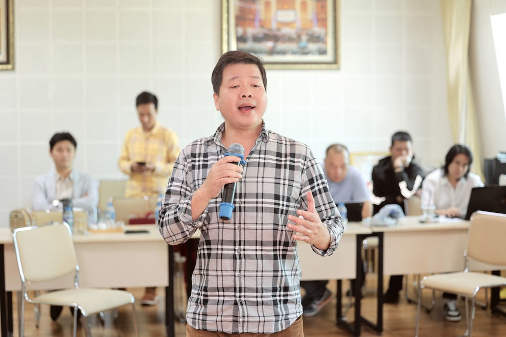 Der verdiente Künstler Tan Nhan enthüllte den besonderen Auftritt des verstorbenen Volkskünstlers Trung Kien - 1 NSƯT Tân Nhàn tiết lộ sự xuất hiện đặc biệt của cố NSND Trung Kiên - 1