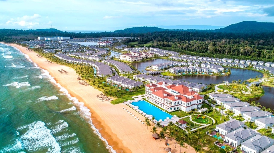 Bất động sản nghỉ dưỡng thêm khó khăn, văn phòng xịn xò ít người dòm ngó - 1 Bất động sản nghỉ dưỡng thêm khó khăn, văn phòng xịn xò ít người dòm ngó - 1