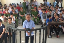 Đang xét xử 3 bố con Minh “Sâm” và đồng bọn