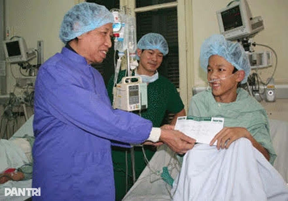 Hoạt động Nhân ái và khái niệm “cần câu”, “con cá” - 6 Hoạt động Nhân ái và khái niệm “cần câu”, “con cá” - 6