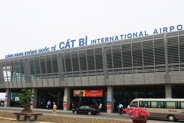 Kiểm điểm nhân viên không lưu làm việc riêng khiến phi công mất liên lạc