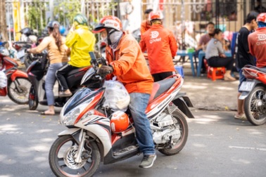 4 miếng sườn, 2 miếng vịt và 1 tấm lòng GoViet