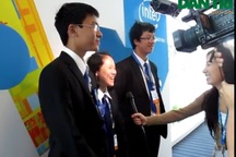 Video đội Việt Nam chia sẻ sau chiến thắng tại ISEF 2012