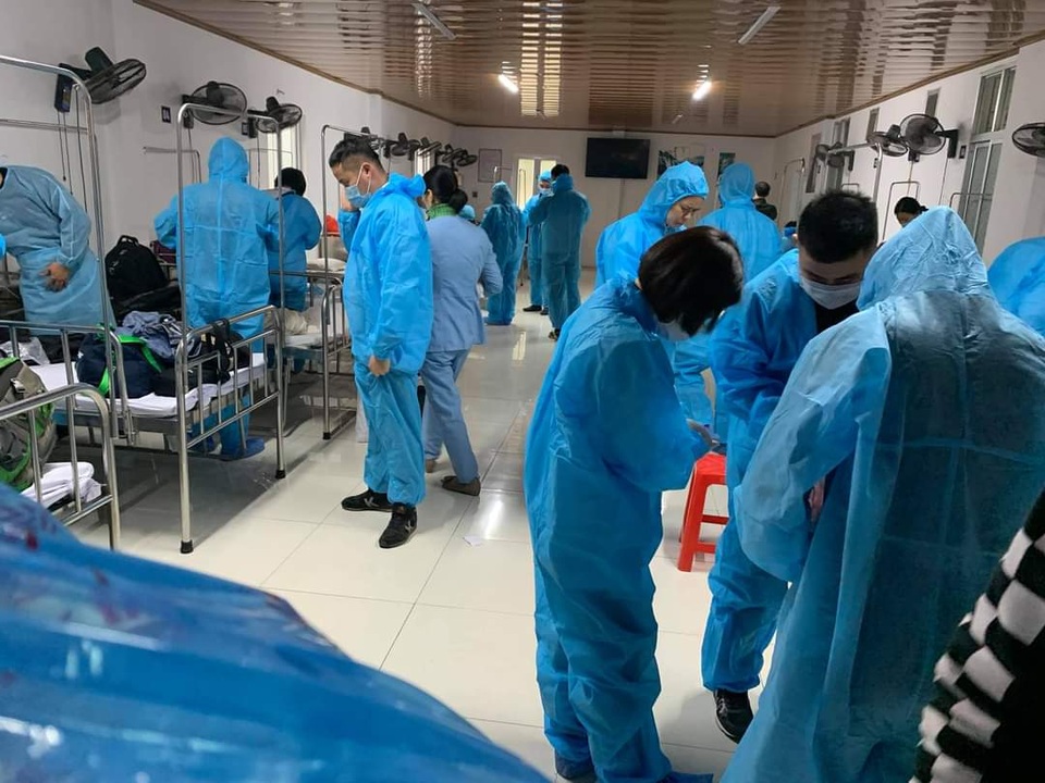 Quảng Ninh: Ghi nhận thêm 4 trường hợp mắc Covid-19 - 2 Quảng Ninh: Ghi nhận thêm 4 trường hợp mắc Covid-19 - 2