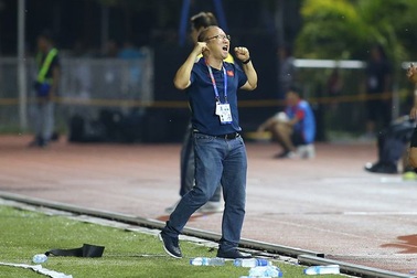 Báo Hàn Quốc: “Bóng đá Việt Nam lột xác mạnh mẽ”