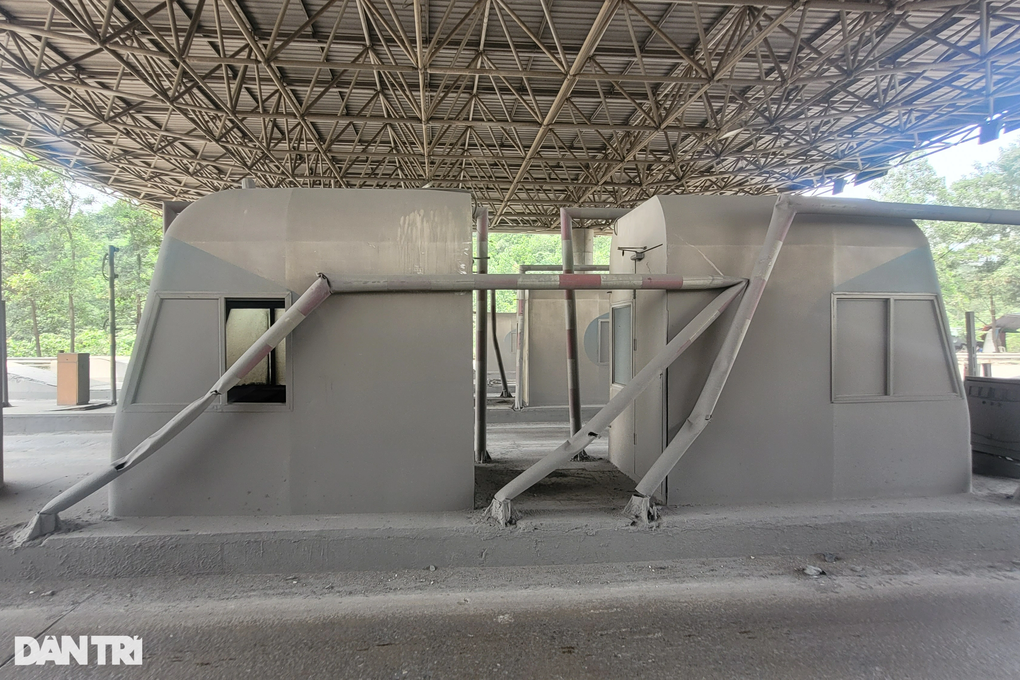 Lô cốt bỏ hoang chắn ngang quốc lộ 1A suốt nhiều năm - 3 Lô cốt bỏ hoang chắn ngang quốc lộ 1A suốt nhiều năm - 3