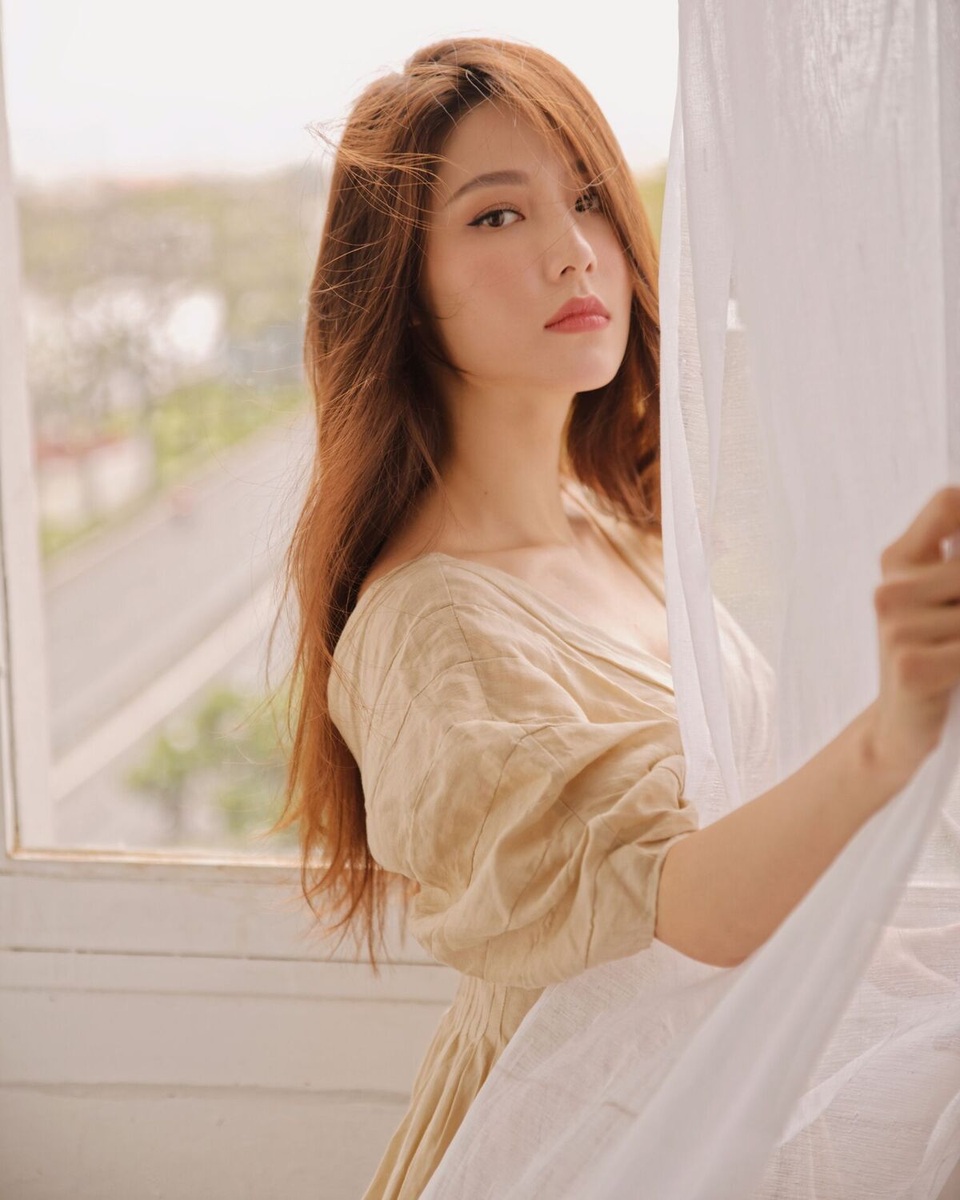Diễm My 9X: “Dù đã khá “cuồng chân” nhưng tôi vẫn chưa dám ra khỏi nhà” - 4 Diễm My 9X: “Dù đã khá “cuồng chân” nhưng tôi vẫn chưa dám ra khỏi nhà” - 4