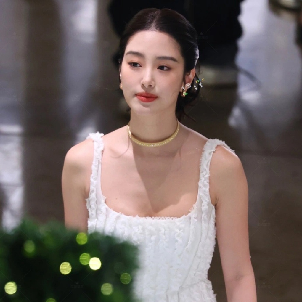 Mỹ nhân Trung Quốc bị gia đình hào môn “cấm cửa” sau khi sinh con - 2