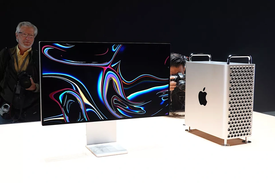 Apple gây sốc khi bán máy tính Mac Pro giá hơn 1,37 tỷ đồng - 1 Apple gây sốc khi bán máy tính Mac Pro giá hơn 1,37 tỷ đồng - 1