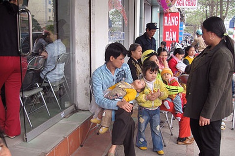 Tiêm vắc xin dịch vụ phòng sởi: Không cần thiết!