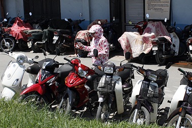 Hà Nội nắng nóng 37 độ C