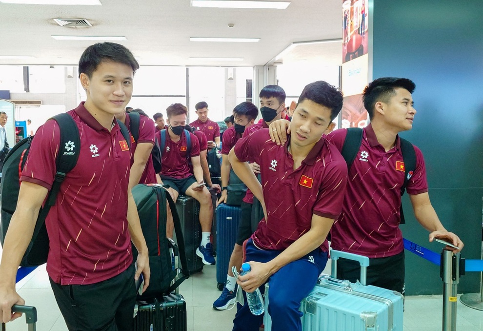 HLV Kim Sang Sik tạm chia tay tuyển Việt Nam, dồn toàn lực cho SEA Games - 2