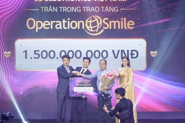 Lễ ra mắt siêu phẩm TV của LG "hút" đông đảo sao Việt, giới công nghệ và kiến trúc sư tham dự