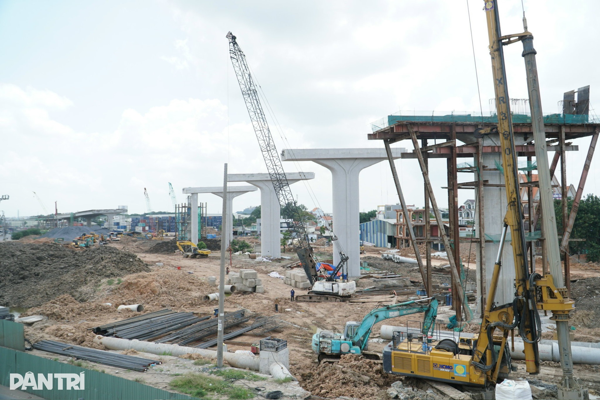 Tất bật ở đại công trường nút giao phức tạp nhất Vành đai 3 TPHCM - 3 Tất bật ở đại công trường nút giao phức tạp nhất Vành đai 3 TPHCM - 3