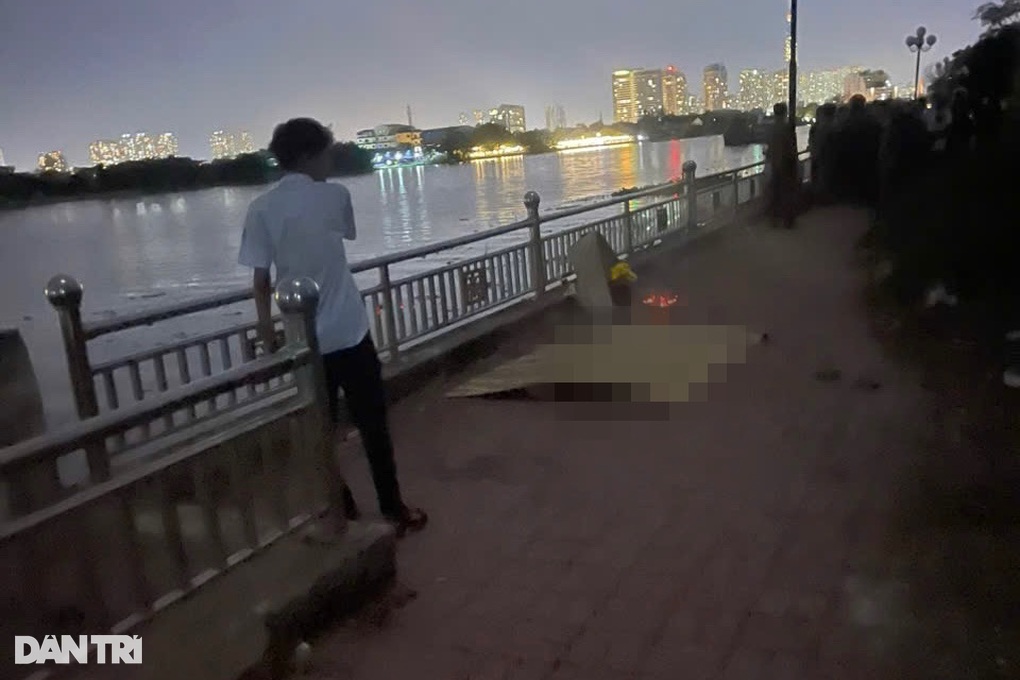 Năm học sinh tắm sông, một em đuối nước ở TPHCM - 1 Năm học sinh tắm sông, một em đuối nước ở TPHCM - 1