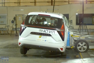 ASEAN NCAP thử nghiệm độ an toàn của Hyundai Stargazer