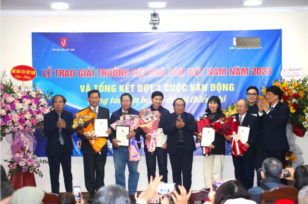 Giải thưởng Hội Nhà văn Việt Nam 2023: Thơ bị văn xuôi áp đảo - 1 Giải thưởng Hội Nhà văn Việt Nam 2023: Thơ bị văn xuôi áp đảo - 1