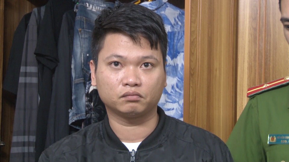Truy quét 2 nhóm tín dụng “đen” cho vay nặng lãi đến… 730%/năm - 2 Truy quét 2 nhóm tín dụng “đen” cho vay nặng lãi đến… 730%/năm - 2