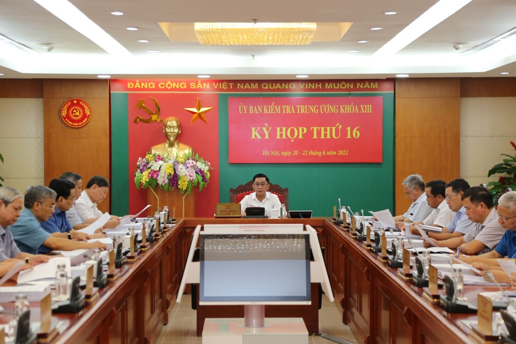 Loạt lãnh đạo Tập đoàn Than - Khoáng sản Việt Nam nhận kỷ luật - 1 Loạt lãnh đạo Tập đoàn Than - Khoáng sản Việt Nam nhận kỷ luật - 1