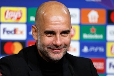 HLV Pep Guardiola nói điều bất ngờ dù Man City đang thăng hoa