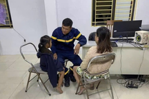 Vụ bé gái van xin mẹ đừng nhảy cầu: Lý do đau lòng