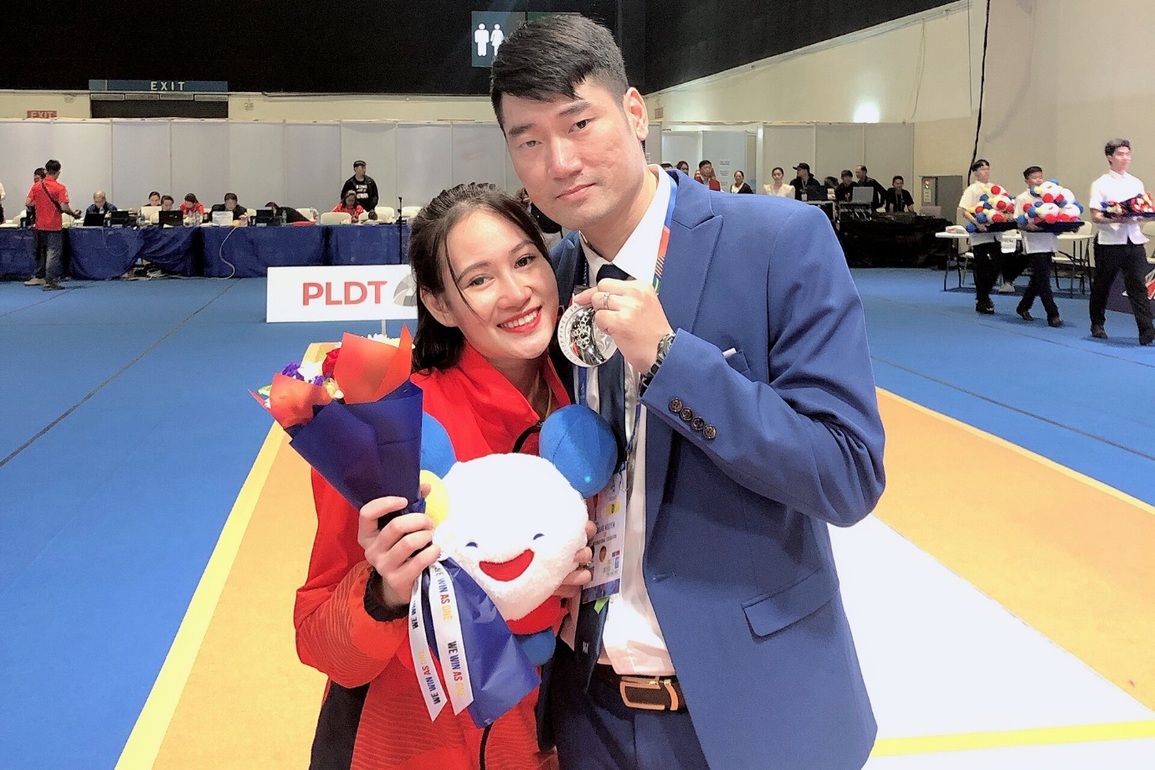 Hot girl đấu kiếm từng đoạt HCB SEA Games gây sốt khi trở thành trọng tài - 4 Hot girl đấu kiếm từng đoạt HCB SEA Games gây sốt khi trở thành trọng tài - 4