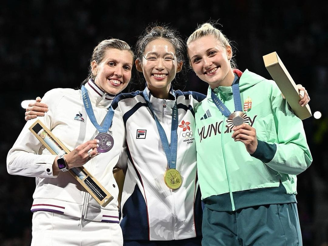 Dewi lawan pedang Hong Kong di Sukan Olimpik 2024: 1.78m tinggi, belajar untuk PhD - 2 Nữ thần đấu kiếm Hong Kong tại Olympic 2024: Cao 1,78m, đang học tiến sĩ - 2