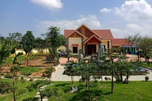 Cận cảnh biệt phủ trái phép của cán bộ công an huyện Vĩnh Lộc