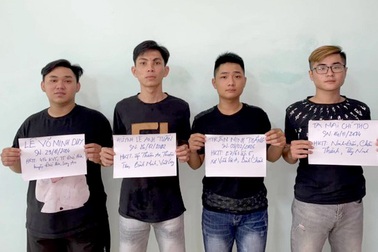 Bắt nhóm vác mã tấu đi giải quyết mâu thuẫn giật đồ cúng cô hồn