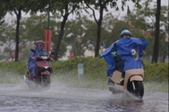 TPHCM mưa lớn từ sáng, Nam Bộ có nơi mưa trên 160mm