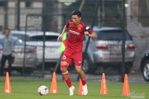 Văn Hậu sang Hà Lan thi đấu với giá gần 2 triệu USD