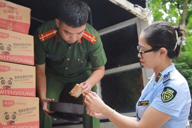 Hà Nội tăng cường kiểm tra thị trường Tết Trung thu