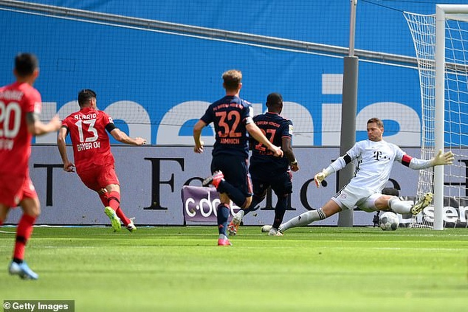 Hạ Leverkusen, Bayern Munich tiến sát ngôi vô địch Bundesliga - 1 Hạ Leverkusen, Bayern Munich tiến sát ngôi vô địch Bundesliga - 1