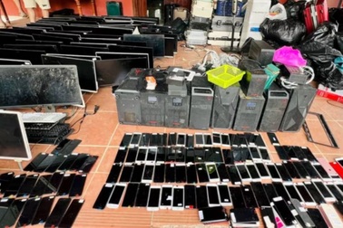 Campuchia bắt giữ hơn 3.000 nghi phạm lừa đảo trực tuyến