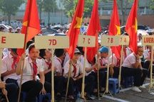 Đồng phục: Lãng phí và sự sáng tạo