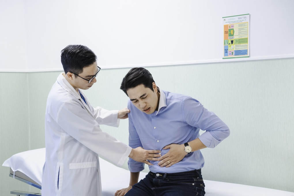 Đau bụng âm ỉ, dai dẳng - Điểm mặt những bệnh lý không thể chủ quan - 1 Đau bụng âm ỉ, dai dẳng - Điểm mặt những bệnh lý không thể chủ quan - 1