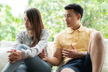 Hết tết vợ vẫn "bám riết" ở nhà ngoại không về nhà chồng