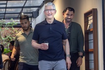 Ngày bận rộn ở Hà Nội của Giám đốc điều hành Apple Tim Cook