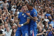 Chelsea vươn lên dẫn đầu bảng xếp hạng Ngoại hạng Anh