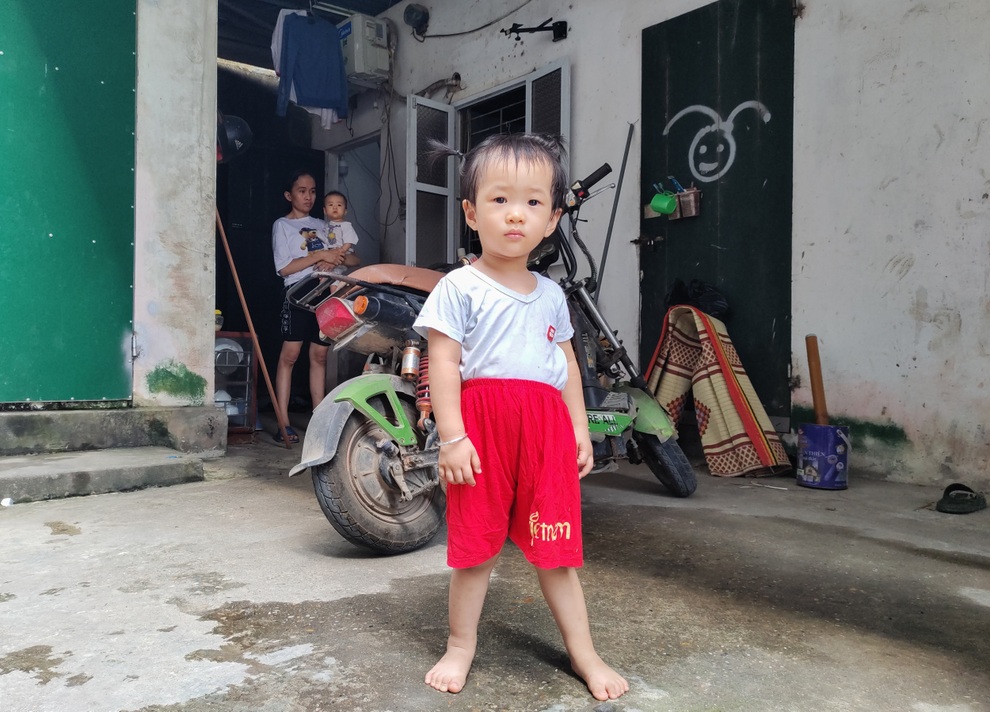 Người phụ nữ tật nguyền khát khao hạnh phúc và nỗi đau đớn tận cùng - 2 Người phụ nữ tật nguyền khát khao hạnh phúc và nỗi đau đớn tận cùng - 2