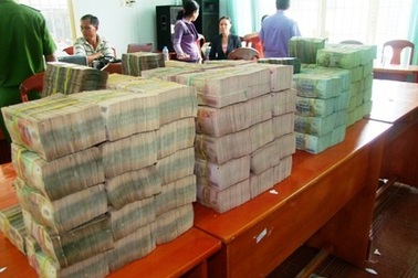 Phó Thủ tướng lệnh làm rõ vụ người nước ngoài tuồn 18 tỷ đồng qua biên giới