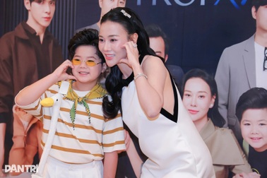 Điều ít biết về diễn viên nhí Gia Nghĩa đa tài "Gió ngang khoảng trời xanh"