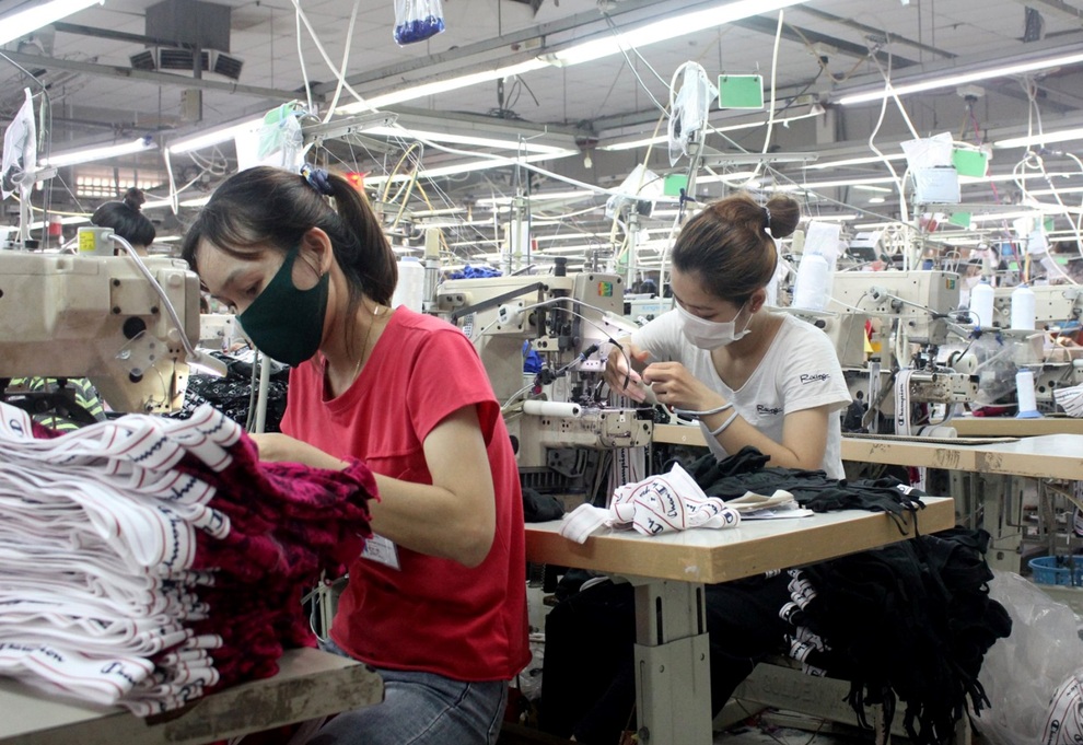 Phập phồng ngóng mức thưởng Tết năm Covid-19 - 2 Phập phồng ngóng mức thưởng Tết năm Covid-19 - 2