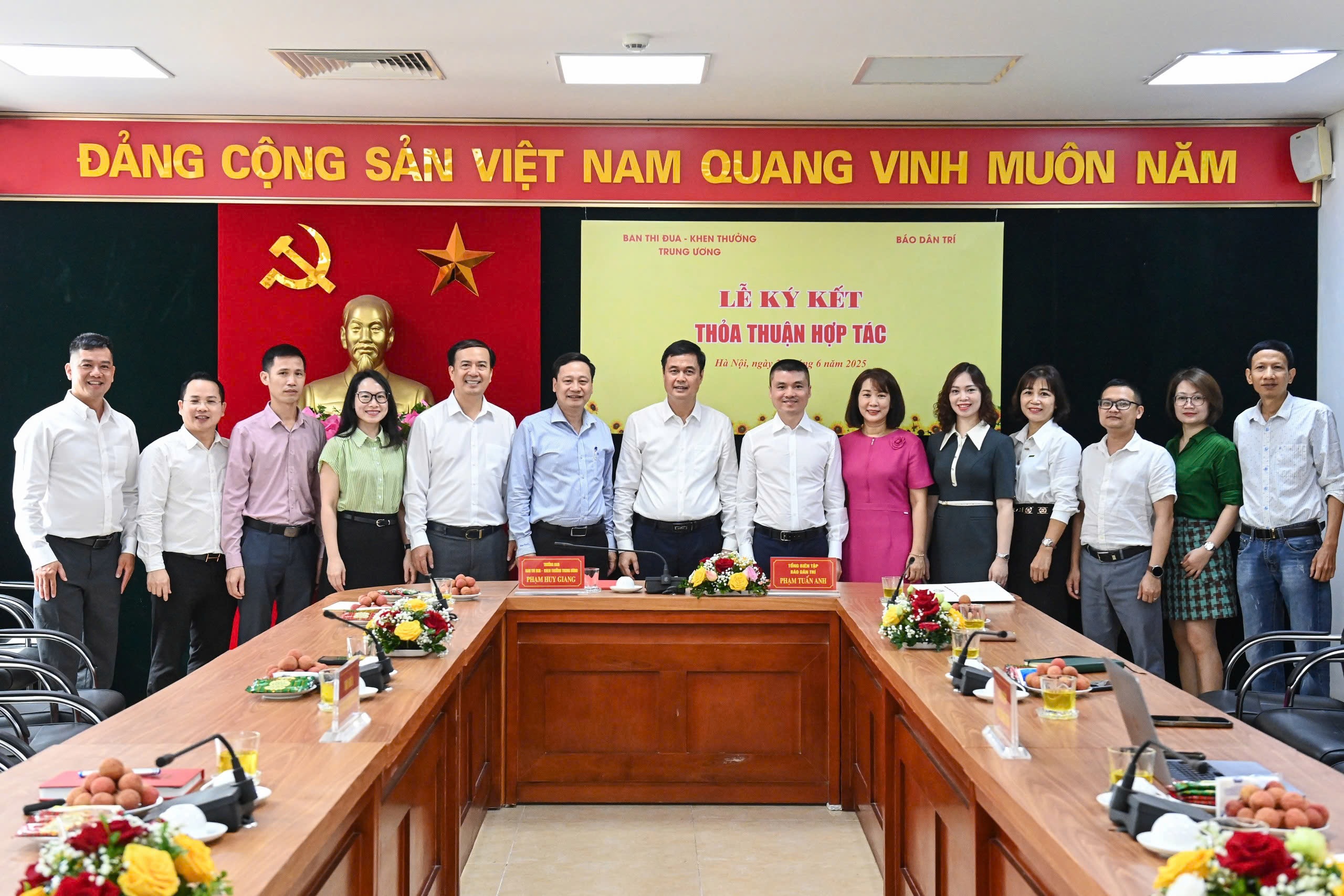 Báo Dân trí và Ban Thi đua - Khen thưởng Trung ương cùng lan tỏa việc tử tế