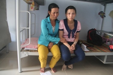 Nữ sinh bị mất hết tiền cảm ơn sự chia sẻ của bạn đọc