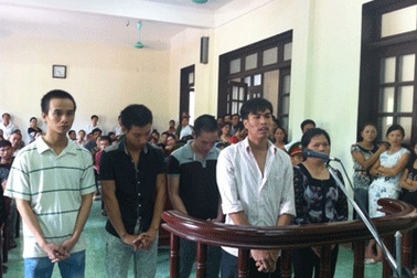 “Hoạn thư“ tạt axit hoa hậu phố núi lĩnh án