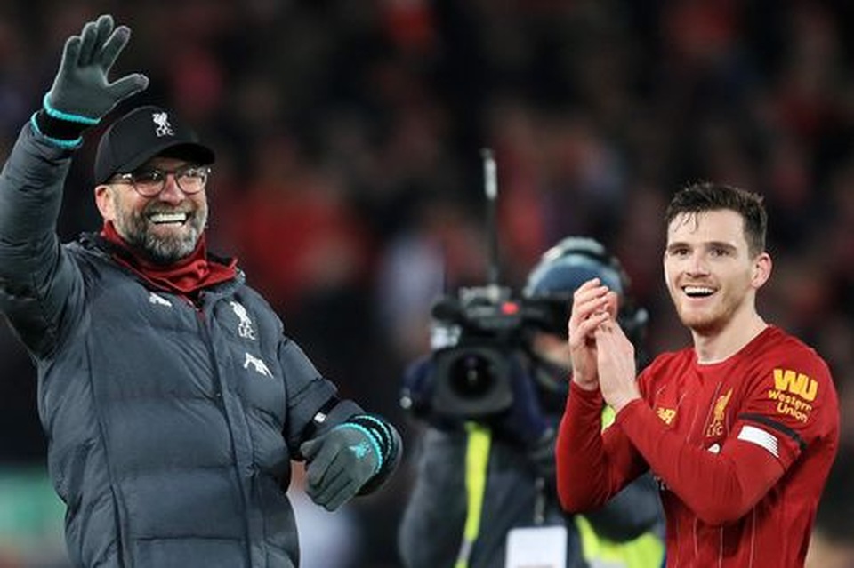 Liverpool 2-1 Brighton: Tấm thẻ đỏ tai hại của Alisson - 2 Liverpool 2-1 Brighton: Tấm thẻ đỏ tai hại của Alisson - 2