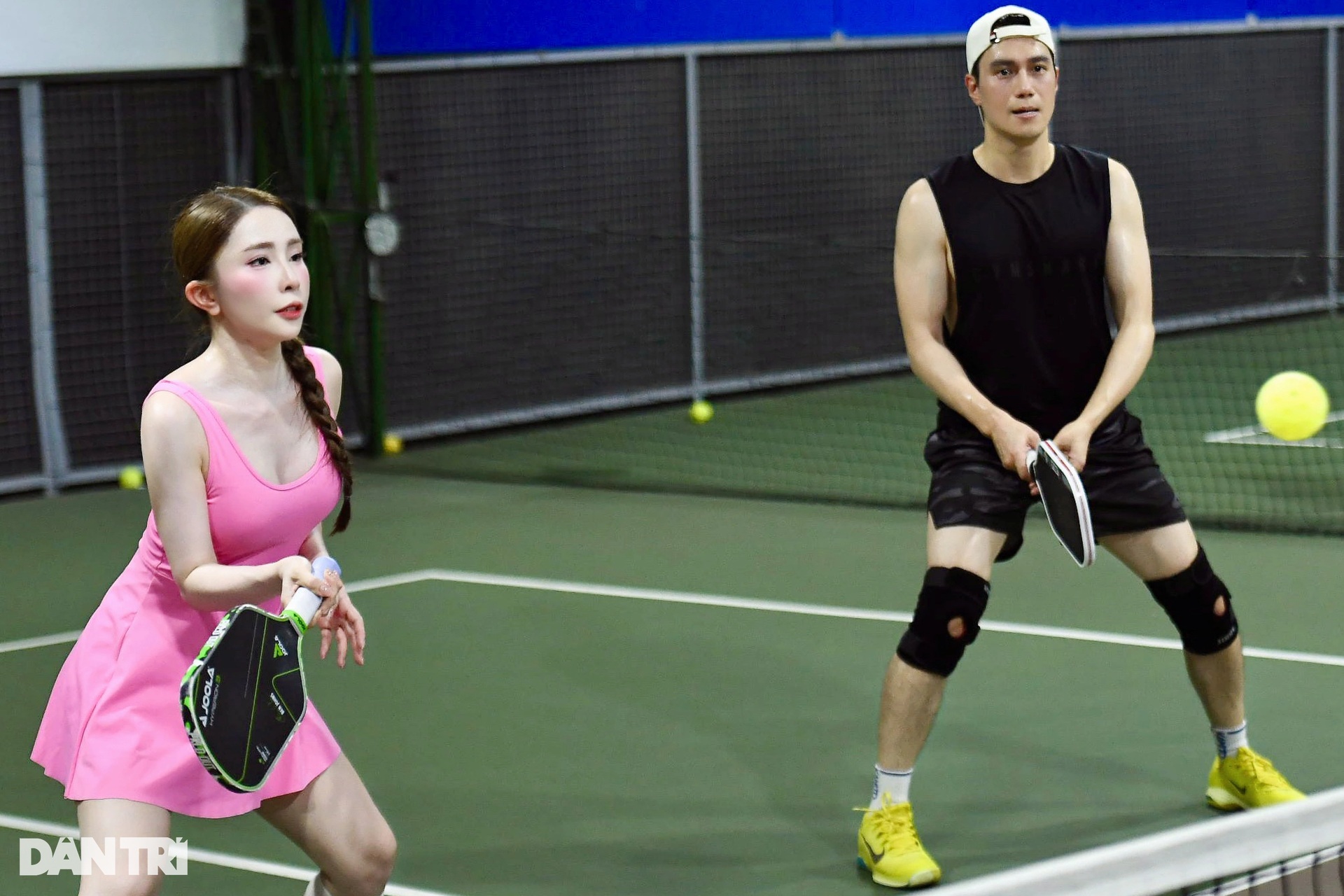 Vietnamese stars excitedly practice before Dan Tri newspaper's pickleball tournament - 17 Dàn sao Việt hào hứng luyện tập trước giải pickleball của báo Dân trí - 17