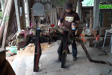 Họa sĩ khắc họa những góc nhìn khác biệt về ông Ba Mươi